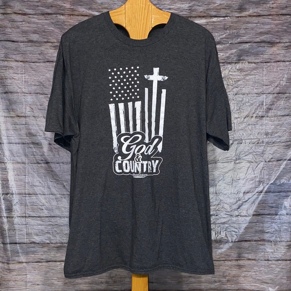 Men's Charcoal Graphic Short Sleeve “God’s Country” Tee